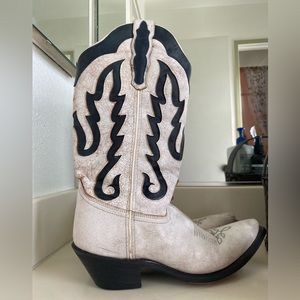Woman’s (Cowboy Boots)